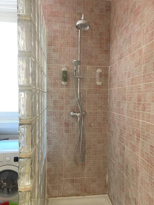 Exclusivo Y Acogedor Apartamento Con Balcon En Chueca, Con Aire Acondicionado Y Calefaccion Madrid Exterior photo