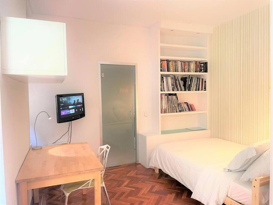 Exclusivo Y Acogedor Apartamento Con Balcon En Chueca, Con Aire Acondicionado Y Calefaccion Madrid Exterior photo